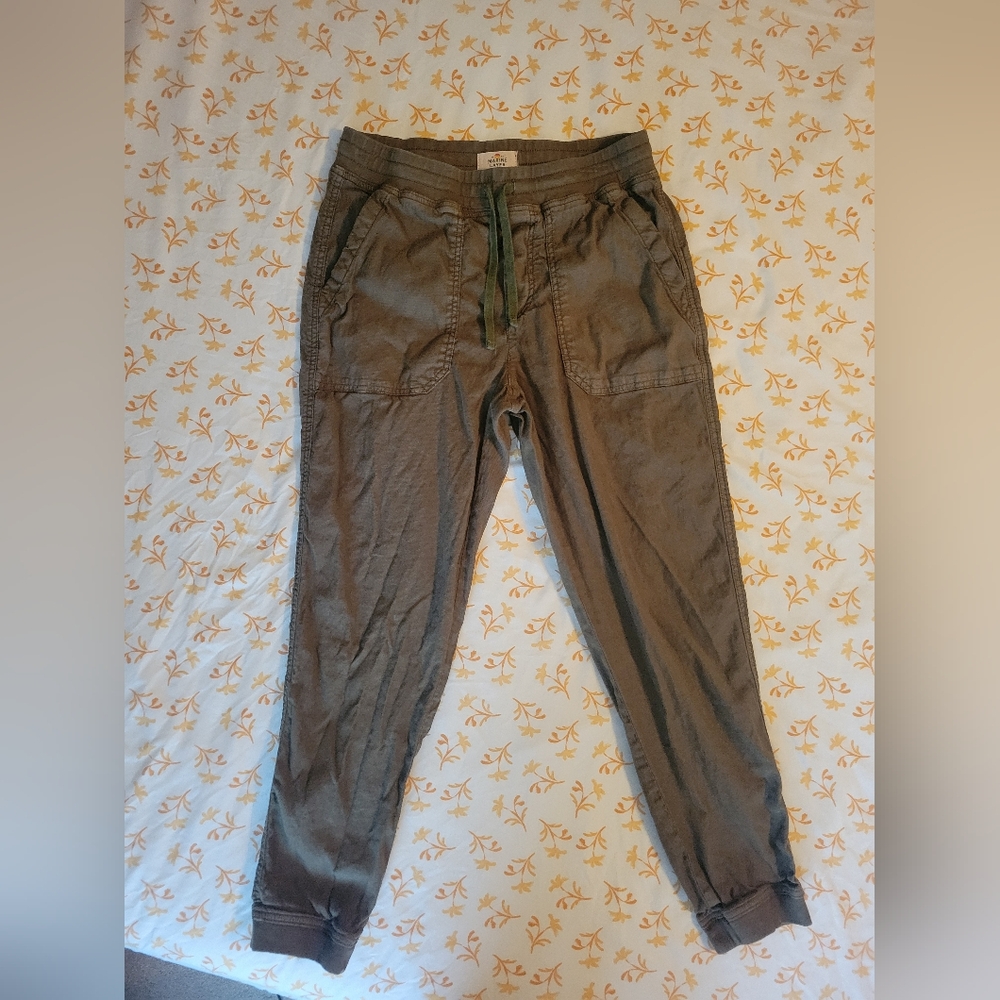 Women's Casual Pants in Olive Green